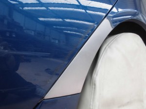 ホンダアコード ドアからフェンダーへの凹み 鈑金(板金)塗装修理