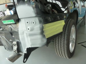 トヨタハリアーリア廻り損傷