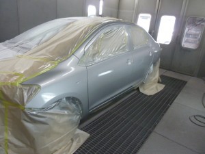 トヨタBELTA 左側面の損傷修理