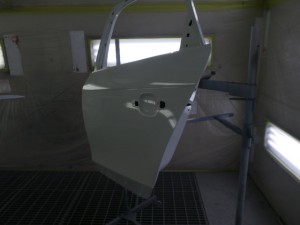アウディA4クワトロ 鈑金塗装