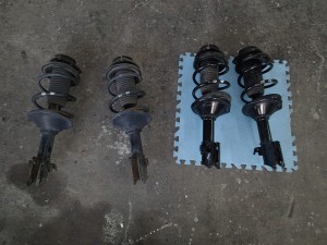 レガシイツーリングワゴン サス交換、フューエルポンプ交換