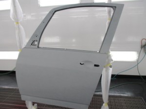 マツダビアンテ ボデー凹み交換修理
