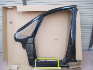 マツダビアンテ ボデー凹み交換修理