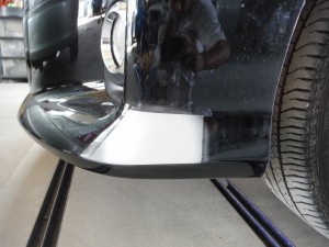 トヨタ エスティマ フロントバンパー簡易修理・当日納車