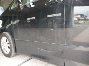 ドア交換 トヨタ ノア