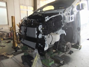 ヴェルファイア 鈑金塗装 その2