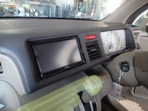 ホンダ ライフ ナビ取り付け編