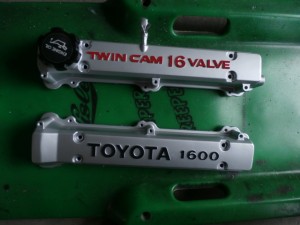 MR2ヘッドカバー サンドブラストによる耐熱塗装