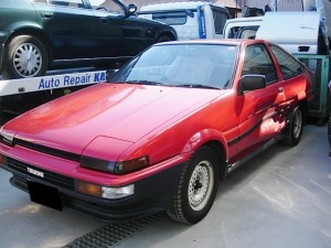 トヨタ トレノ(AE86) 側面修理