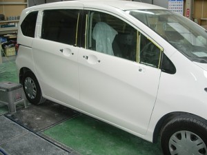 ホンダ フリード(GB3) 建築塗装飛び 磨き修理