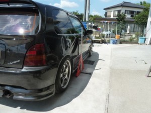 リアフェンダパネル大鈑金修理