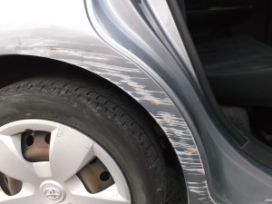 トヨタ ラクティス 板金修理