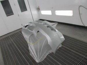 BMW525i バンパー修理