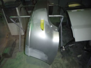 マツダ プレマシー リサイクルバンパー