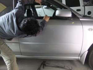 スバル インプレッサワゴン デントリペア