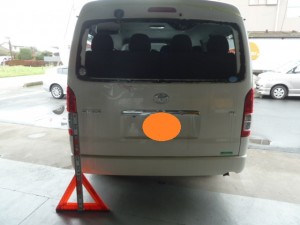 ハイエースバックドア交換