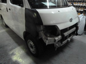 トヨタライトエース接触事故