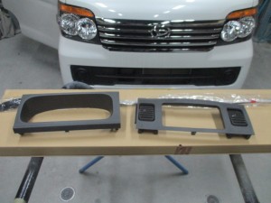 車のアンテナが折れてしまい交換