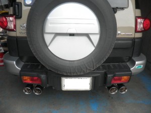 トヨタ FJクルーザー ガナドール スポーツマフラー