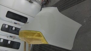 埼玉県川越市 レヴォーグ バンパー修理