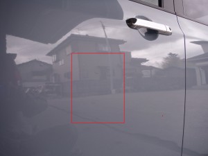 埼玉県春日部市:スズキ ラパン 隣にあった自転車が倒れて傷ついた!!
