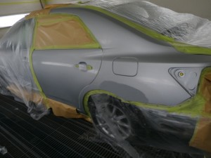 プレミオ左リヤ板金塗装