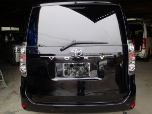 桶川市 VOXY リヤ廻り 板金・塗装・修理 リサイクルパーツ利用で賢く安く!