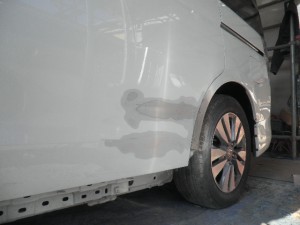 RK5 ステップワゴン よくある左側面の修理