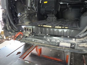 桶川市 VOXY リヤ廻り 板金・塗装・修理 リサイクルパーツ利用で賢く安く!
