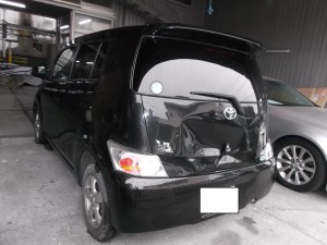 トヨタ bB 追突修理