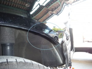 ホンダ フィット 左後部修理