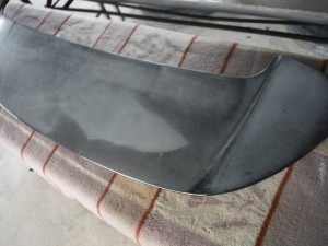 リヤスポイラー塗装劣化修理
