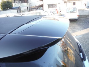 リヤスポイラー塗装劣化修理
