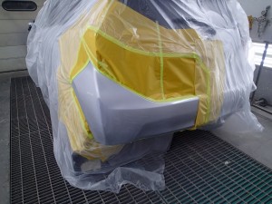 アクア リヤバンパー修理・塗装