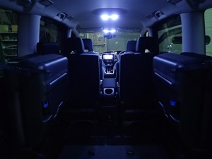 セレナハイウェイスター GFC27 車両販売/新古車