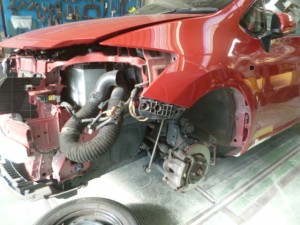 トヨタ オーリス(NZE151) 左ロッカーパネル(ステップ部)修理