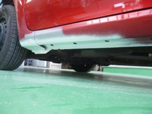 トヨタ オーリス(NZE151) 左ロッカーパネル(ステップ部)修理