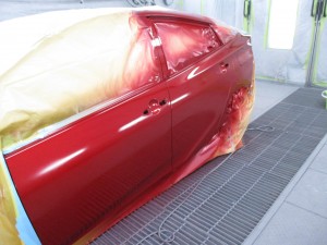 プリウス新色 赤パール 3T7