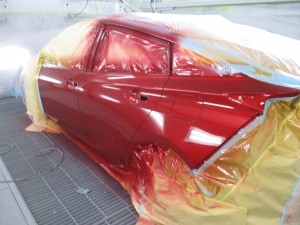 プリウス新色 赤パール 3T7