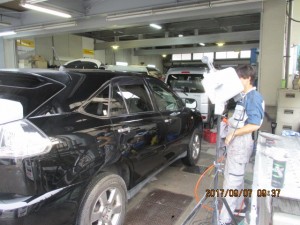 ハリアー クォーターパネル鈑金塗装 黒 202