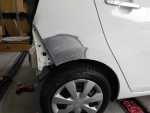 ダイハツ ミライース板金塗装
