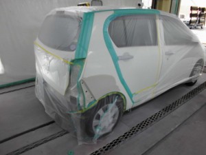 ダイハツ ミライース板金塗装
