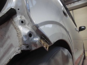 スズキアルト ヘコミの板金塗装修理