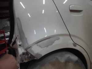スズキアルト ヘコミの板金塗装修理