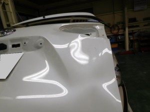 電柱が!! シエンタ バックドア修理