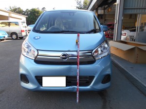 日産 デイズ ポールに衝突