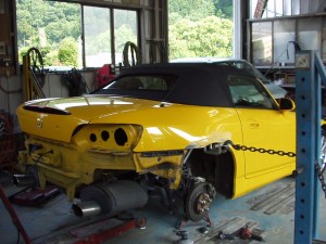 ホンダ S2000(AP1) リヤフェンダ修理