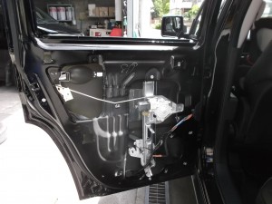 クライスラー・ジープ 鈑金塗装