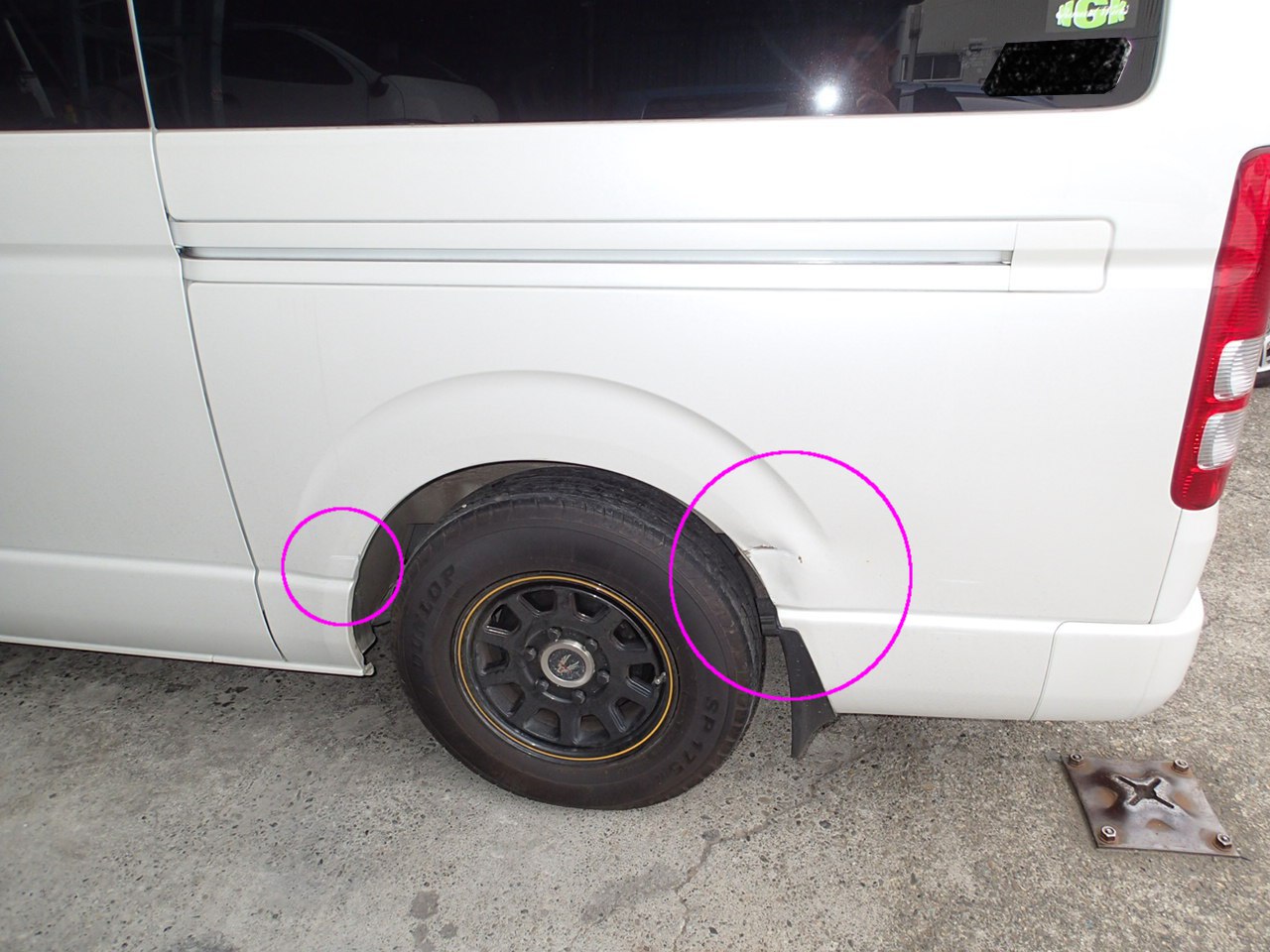 桶川市 ハイエース リヤフェンダー へこみ 板金 塗装修理 前島自動車