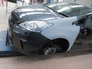 プリウスα 事故車修理